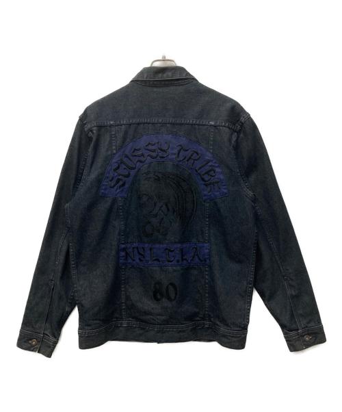 stussy（ステューシー）stussy (ステューシー) Authentic Gear バック刺繍デニムトラッカージャケット インディゴ サイズ:Lの古着・服飾アイテム