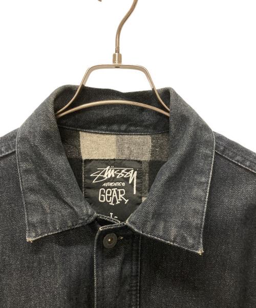 stussy（ステューシー）stussy (ステューシー) Authentic Gear バック刺繍デニムトラッカージャケット インディゴ サイズ:Lの古着・服飾アイテム