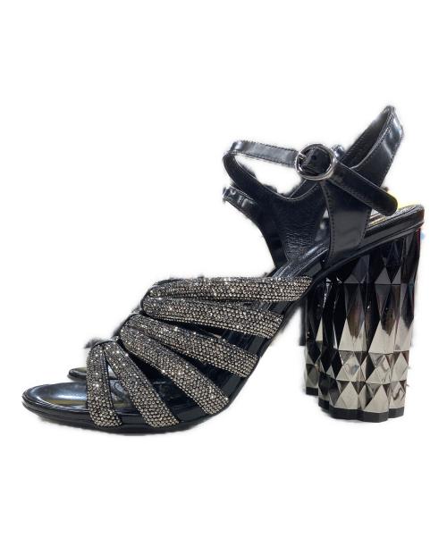 Salvatore Ferragamo（サルヴァトーレ フェラガモ）Salvatore Ferragamo (サルヴァトーレ フェラガモ) AMALIA/ビジューストラップサンダル ブラック サイズ:7 1/2の古着・服飾アイテム