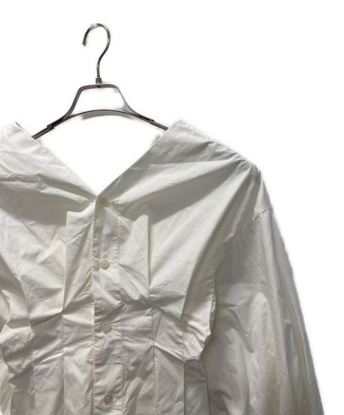 CLANE（クラネ）CLANE (クラネ) オフショルダータックブラウス ホワイトの古着・服飾アイテム
