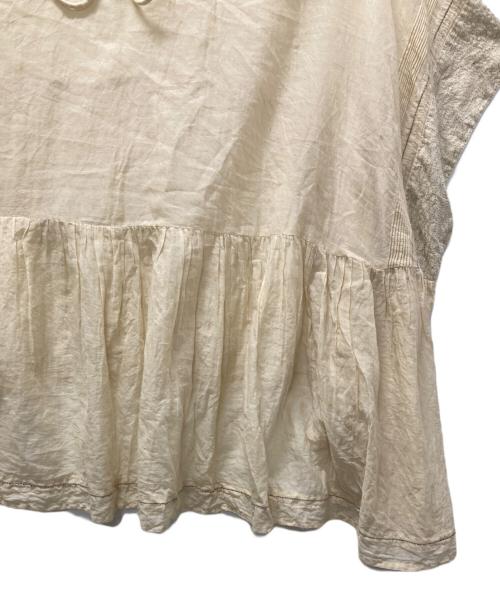 tumugu（ツムグ）tumugu (ツムグ) ステッチワークカディコットン ポンチョブラウス ベージュ サイズ:３８の古着・服飾アイテム