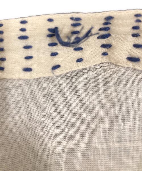 tumugu（ツムグ）tumugu (ツムグ) ステッチワークカディコットン ポンチョブラウス ベージュ サイズ:３８の古着・服飾アイテム