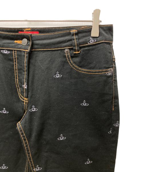 Vivienne Westwood RED LABEL（ヴィヴィアンウエストウッドレッドレーベル）Vivienne Westwood RED LABEL (ヴィヴィアンウエストウッドレッドレーベル) オーブ刺繍スキニーデニムパンツ ブラック サイズ:3の古着・服飾アイテム