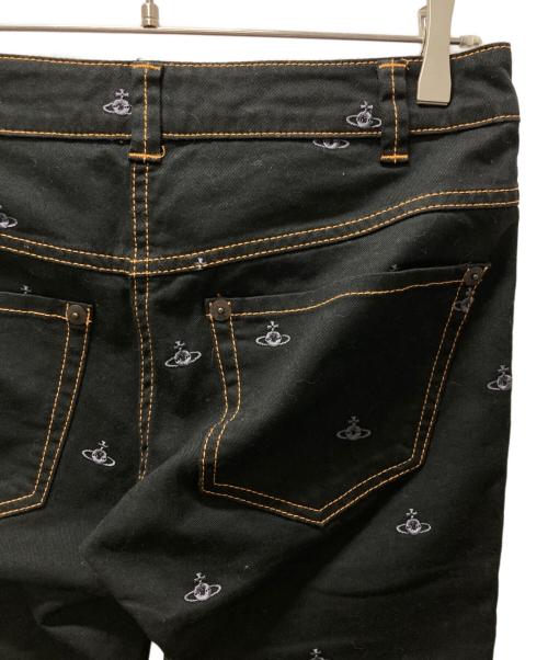 Vivienne Westwood RED LABEL（ヴィヴィアンウエストウッドレッドレーベル）Vivienne Westwood RED LABEL (ヴィヴィアンウエストウッドレッドレーベル) オーブ刺繍スキニーデニムパンツ ブラック サイズ:3の古着・服飾アイテム
