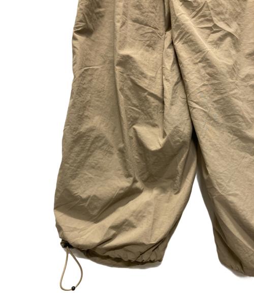 ANGLAN（アングラン）ANGLAN (アングラン) Nylon Parachute Balloon Pants ベージュ サイズ:２の古着・服飾アイテム