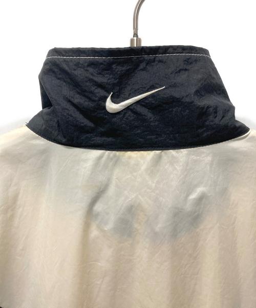 NIKE（ナイキ）NIKE (ナイキ) 配色ジャケット ベージュ×ブラック×レッド サイズ:Lの古着・服飾アイテム