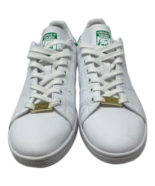 adidas（アディダス）adidas (アディダス) ローカットスニーカー ホワイト サイズ:US8の古着・服飾アイテム