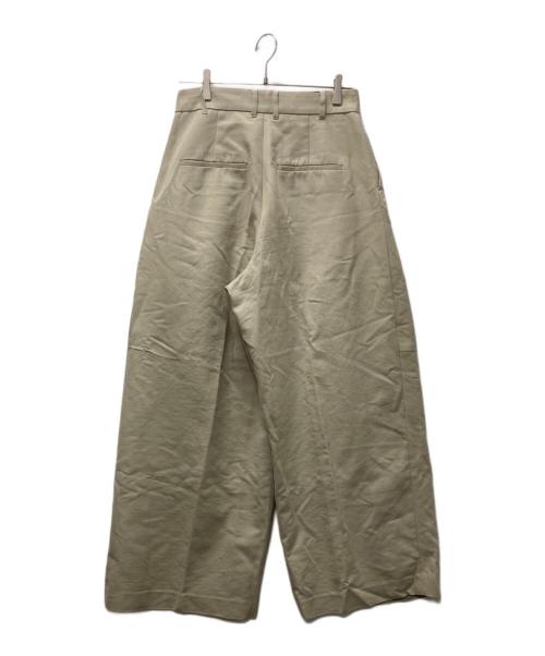ETRE TOKYO（エトレトウキョウ）ETRE TOKYO (エトレトウキョウ) ベルテッドハイウエストタックパンツ カーキ サイズ:Mの古着・服飾アイテム