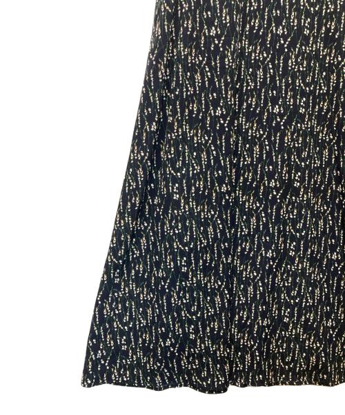CLANE（クラネ）CLANE (クラネ) サルビアフラワープリントワンピース ネイビー サイズ:２の古着・服飾アイテム