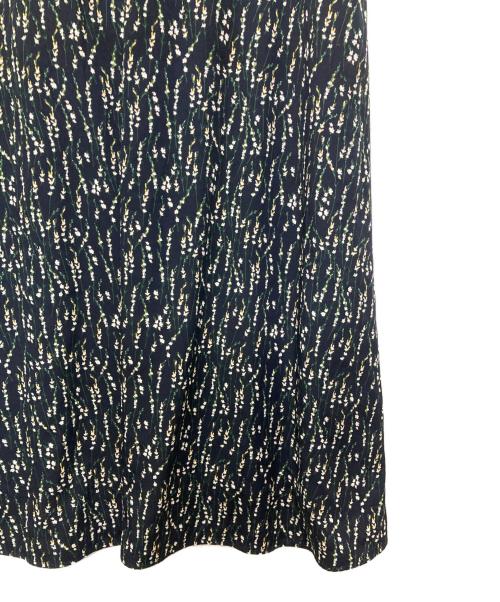CLANE（クラネ）CLANE (クラネ) サルビアフラワープリントワンピース ネイビー サイズ:２の古着・服飾アイテム
