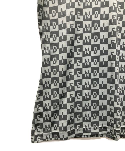 FENDI（フェンディ）FENDI (フェンディ) ロゴプリント総柄Tシャツ スカイブルー サイズ:４４の古着・服飾アイテム