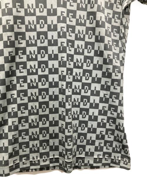 FENDI（フェンディ）FENDI (フェンディ) ロゴプリント総柄Tシャツ スカイブルー サイズ:４４の古着・服飾アイテム
