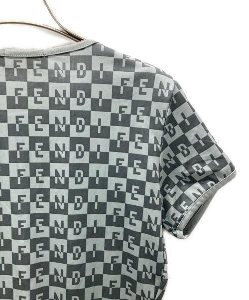 FENDI（フェンディ）FENDI (フェンディ) ロゴプリント総柄Tシャツ スカイブルー サイズ:４４の古着・服飾アイテム