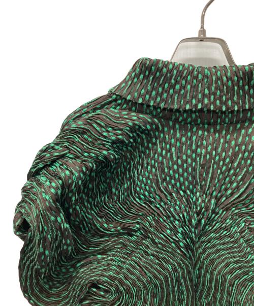 ISSEY MIYAKE（イッセイミヤケ）ISSEY MIYAKE (イッセイミヤケ) 3Dスチームストレッチジャケット グリーン サイズ:2の古着・服飾アイテム