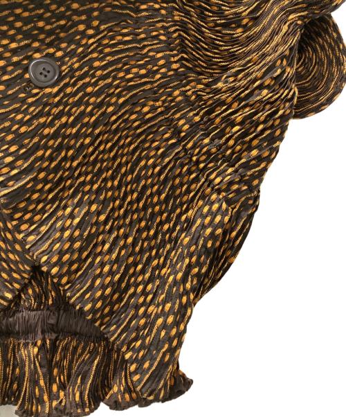 ISSEY MIYAKE（イッセイミヤケ）ISSEY MIYAKE (イッセイミヤケ) 3Dスチームストレッチジャケット ブラウン サイズ:２の古着・服飾アイテム