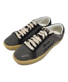 Saint Laurent Paris（サンローランパリ）の古着「COURT CLASSIC IN EMBROIDERED DESTROYED CANVAS」｜グレー