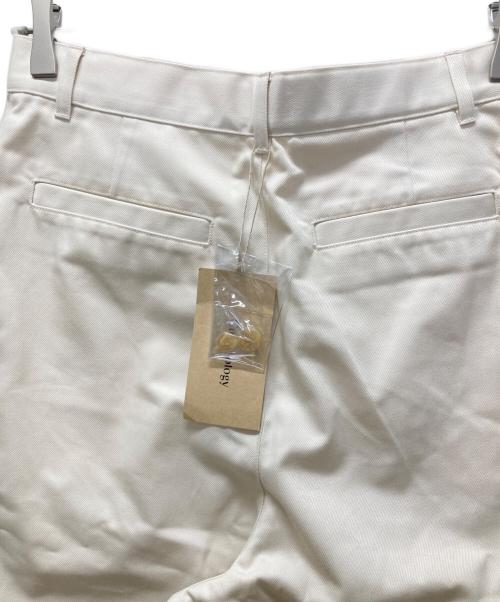 Curensology（カレンソロジー）Curensology (カレンソロジー) エッグハーフパンツ アイボリー サイズ:F 未使用品の古着・服飾アイテム