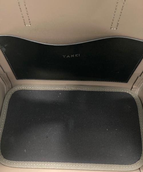 YAHKI（ヤーキ）YAHKI (ヤーキ) レザーバッグ ブラックの古着・服飾アイテム