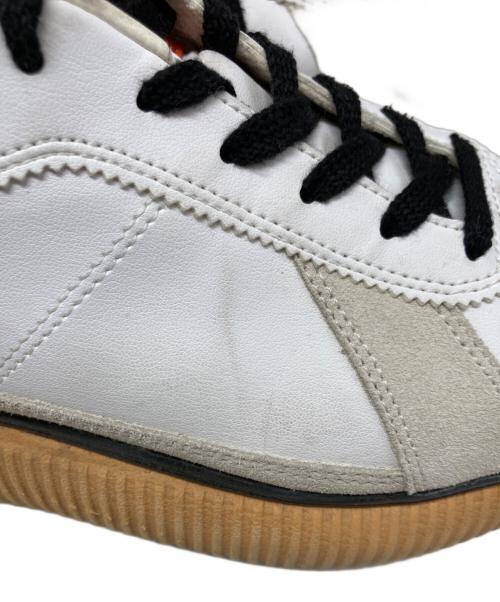 Onitsuka Tiger（オニツカタイガー）Onitsuka Tiger (オニツカタイガー) DELECITY ホワイト サイズ:24.5の古着・服飾アイテム