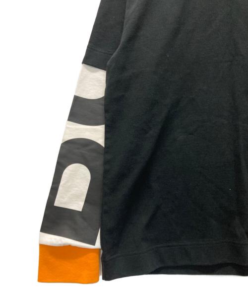 BURBERRY（バーバリー）BURBERRY (バーバリー) レイヤードアームロゴプリントスウェット ブラック サイズ:Mの古着・服飾アイテム