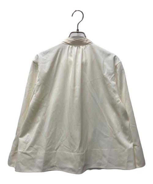 BALLSEY（ボールジィ）BALLSEY (ボールジィ) 2-wayストレッチ タイ付きスタンドカラーブラウス アイボリー サイズ:38の古着・服飾アイテム