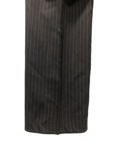 MARKAWARE（マーカウェア）MARKAWARE (マーカウェア) ORGANIC WOOL TROPICAL FLAT FRONT FLAIR TROUSERS/オーガニックウールトロピカルフラットフロントフレアトラウザーズ ブラウン サイズ:２の古着・服飾アイテム