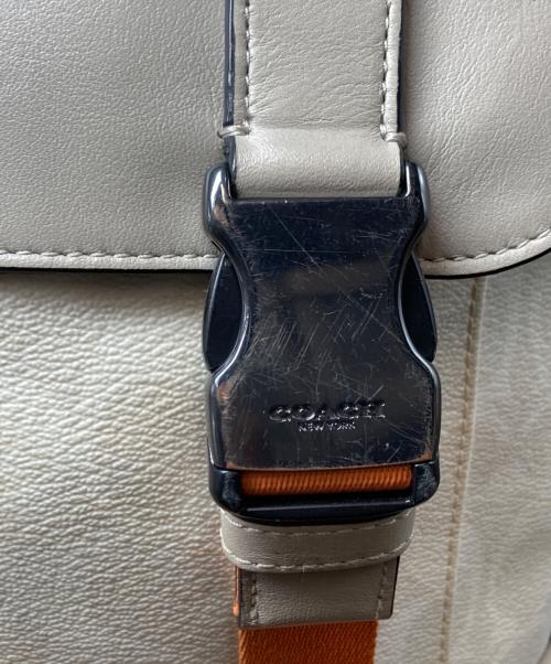 COACH（コーチ）COACH (コーチ) トラック バックパック ベージュの古着・服飾アイテム