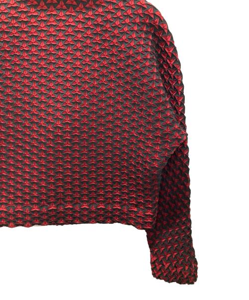 ISSEY MIYAKE（イッセイミヤケ）ISSEY MIYAKE (イッセイミヤケ) 3Dスチームストレッチ 変形テーラードジャケット レッド サイズ:3の古着・服飾アイテム