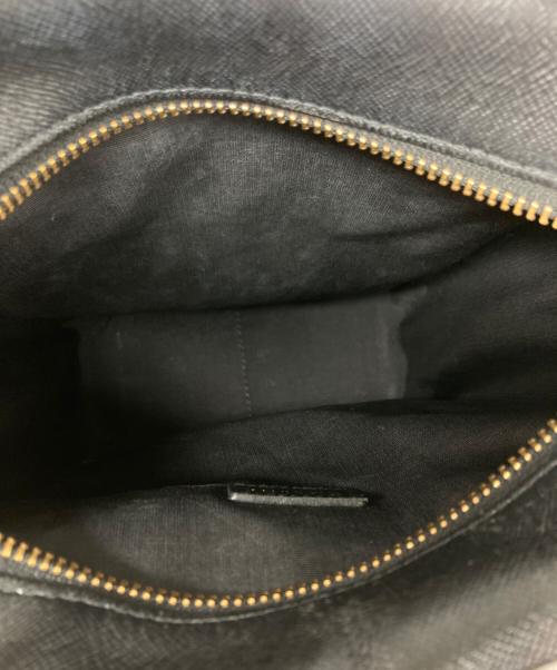 CULLNI（クルニ）CULLNI (クルニ) Square leather shoulder bag/スクエアレザーショルダーバッグ ブラックの古着・服飾アイテム