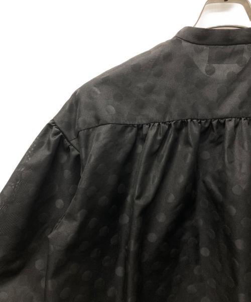 UNITED ARROWS TOKYO（ユナイテッドアローズトウキョウ）UNITED ARROWS TOKYO (ユナイテッドアローズトウキョウ) シアー ドット パフ ブラウス ブラック サイズ:ｆｒｅｅ 未使用品の古着・服飾アイテム