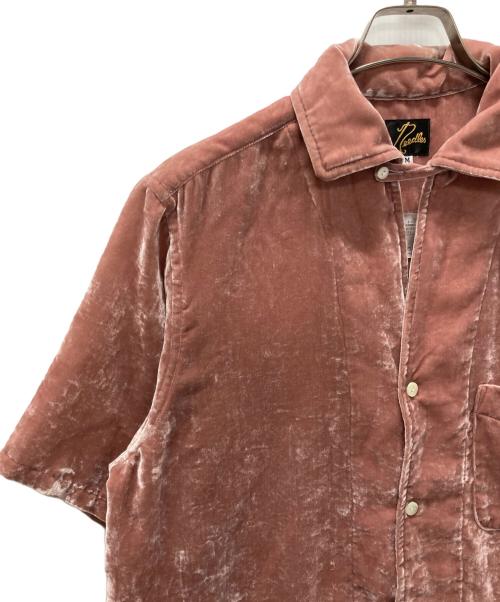 Needles（ニードルズ）Needles (ニードルズ) Italian Collar S/S Shirt-PE/R Velvet/イタリアンカラー ベルベットシャツ ピンク サイズ:Mの古着・服飾アイテム