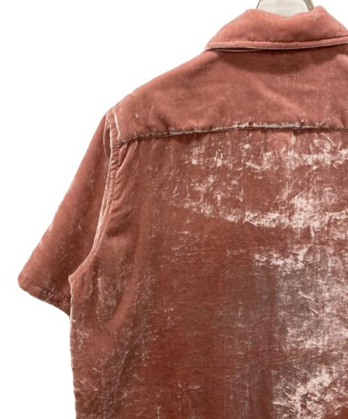 Needles（ニードルズ）Needles (ニードルズ) Italian Collar S/S Shirt-PE/R Velvet/イタリアンカラー ベルベットシャツ ピンク サイズ:Mの古着・服飾アイテム