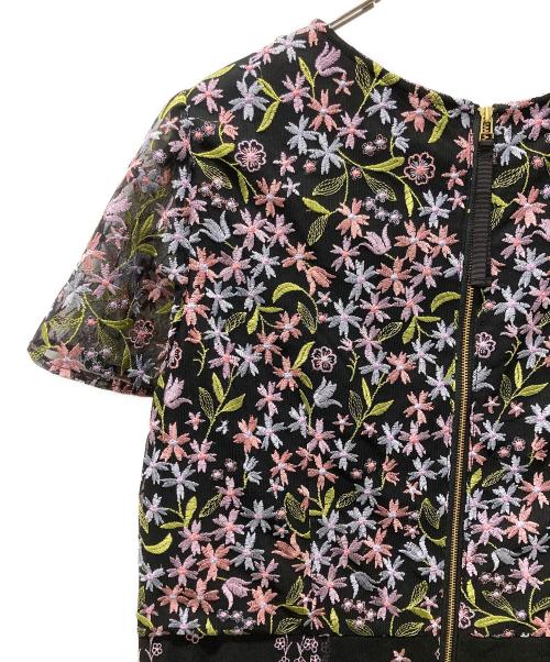 Rose Tiara（ローズティアラ）Rose Tiara (ローズティアラ) チュールフラワークロスリボンワンピース ブラック サイズ:46の古着・服飾アイテム