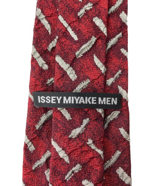 ISSEY MIYAKE MEN（イッセイミヤケメン）ISSEY MIYAKE MEN (イッセイミヤケメン) ネクタイ レッド サイズ:表記無しの古着・服飾アイテム
