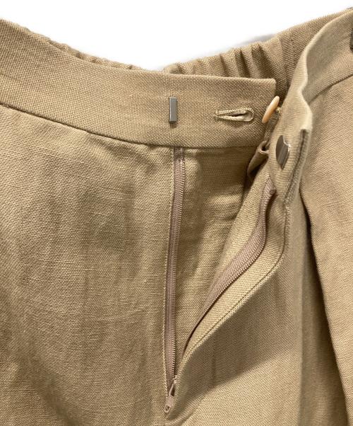 Curensology（カレンソロジー）Curensology (カレンソロジー) リネンウールスタッズパンツ ベージュ サイズ:36 未使用品の古着・服飾アイテム
