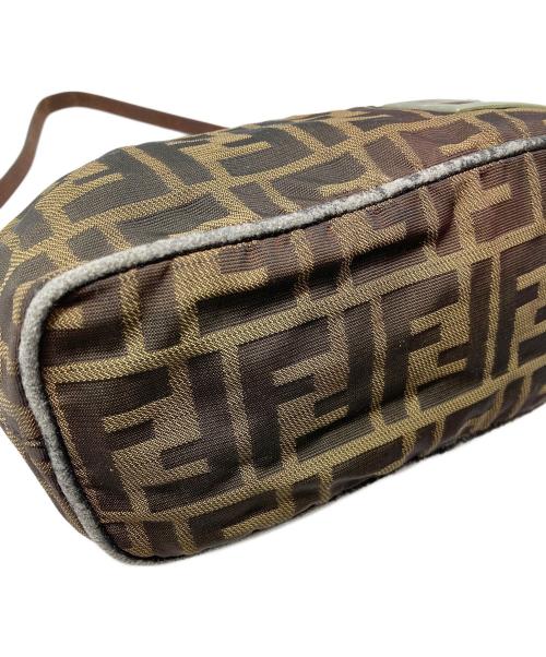 FENDI（フェンディ）FENDI (フェンディ) ズッカ ワンショルダーバッグ ブラウンの古着・服飾アイテム