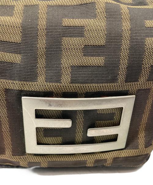 FENDI（フェンディ）FENDI (フェンディ) ズッカ ワンショルダーバッグ ブラウンの古着・服飾アイテム