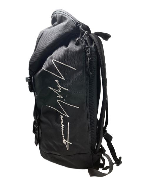 YOHJI YAMAMOTO（ヨウジヤマモト）YOHJI YAMAMOTO (ヨウジヤマモト) New Era (ニューエラ) RUCK SACK METAL LOGO/バックパック ブラックの古着・服飾アイテム