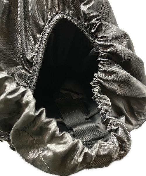 YOHJI YAMAMOTO（ヨウジヤマモト）YOHJI YAMAMOTO (ヨウジヤマモト) New Era (ニューエラ) RUCK SACK METAL LOGO/バックパック ブラックの古着・服飾アイテム