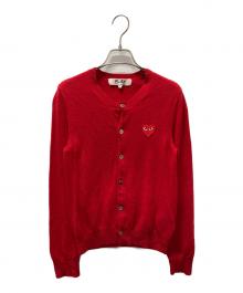 PLAY COMME des GARCONS（プレイコムデギャルソン）の古着「ハートロゴ刺繍ニットカーディガン」｜レッド