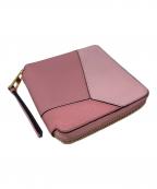 LOEWEロエベ）の古着「パズル スクエア ラウンドファスナー二つ折り財布」｜ピンク