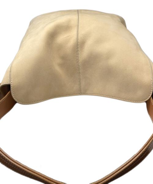 TOD'S（トッズ）TOD'S (トッズ) ワンショルダーバッグ ベージュの古着・服飾アイテム