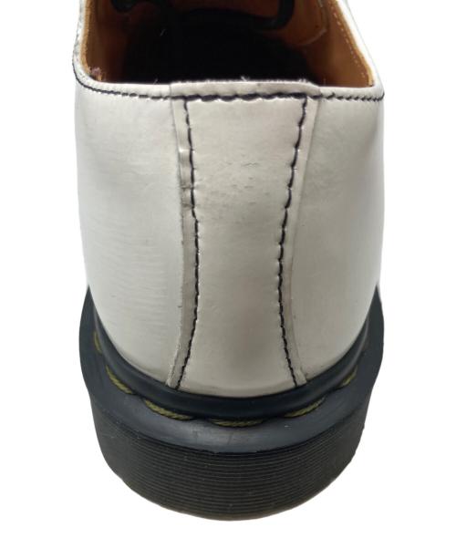 Dr.Martens（ドクターマーチン）Dr.Martens (ドクターマーチン) RAMSEY ラムゼイ 3タイ レザーシューズ ホワイト サイズ:UK8の古着・服飾アイテム