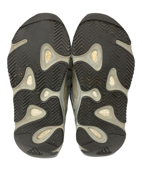 adidas（アディダス）adidas (アディダス) YEEZY BOOST 700 オリーブ サイズ:25.5の古着・服飾アイテム