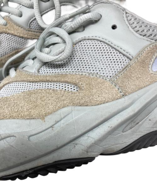 adidas（アディダス）adidas (アディダス) YEEZY BOOST 700 オリーブ サイズ:25.5の古着・服飾アイテム