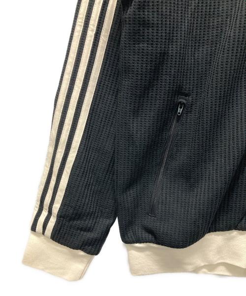 adidas（アディダス）adidas (アディダス) ワッフル クラシック トラックトップ ブラック サイズ:XL 未使用品の古着・服飾アイテム