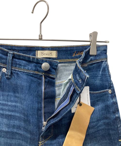 YANUK（ヤヌーク）YANUK (ヤヌーク) リリスワイドストレートデニムパンツ インディゴ サイズ:23 未使用品の古着・服飾アイテム