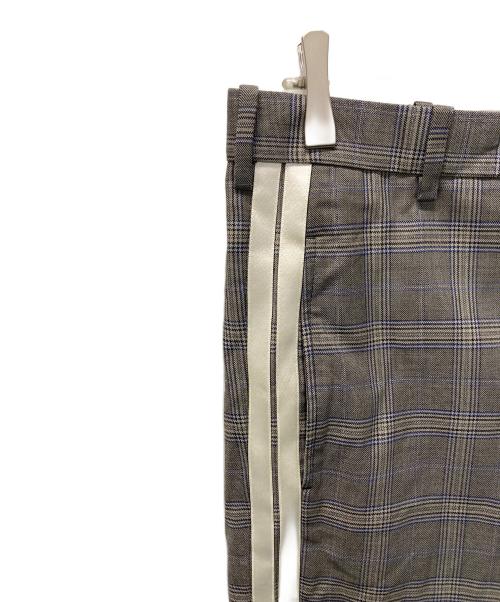 NEIL BARRETT（ニールバレット）NEIL BARRETT (ニールバレット) SLIM FIT サイドラインスラックス グレー サイズ:不明の古着・服飾アイテム