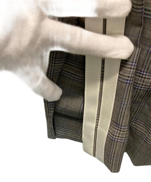 NEIL BARRETT（ニールバレット）NEIL BARRETT (ニールバレット) SLIM FIT サイドラインスラックス グレー サイズ:不明の古着・服飾アイテム