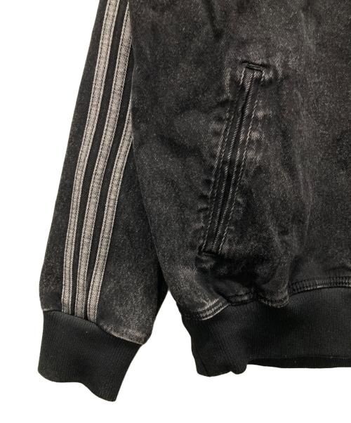 adidas（アディダス）adidas (アディダス) デニム ファイヤーバード トラックトップ ブラック サイズ:XLの古着・服飾アイテム